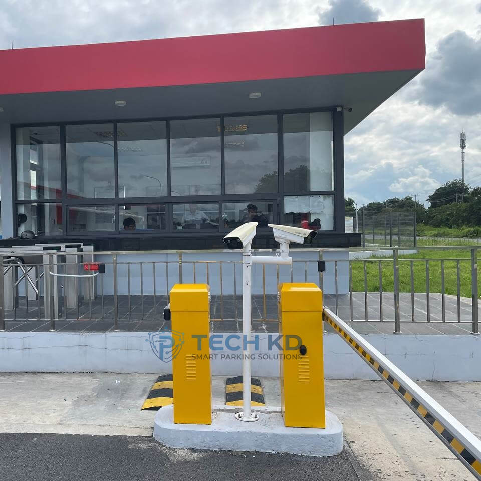 he thong giu xe nhan dien bien so